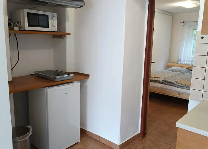 Pod Ostasem Police nad Metují